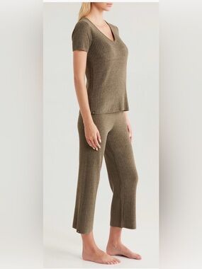 Women’s barefoot dreams ribbed pants